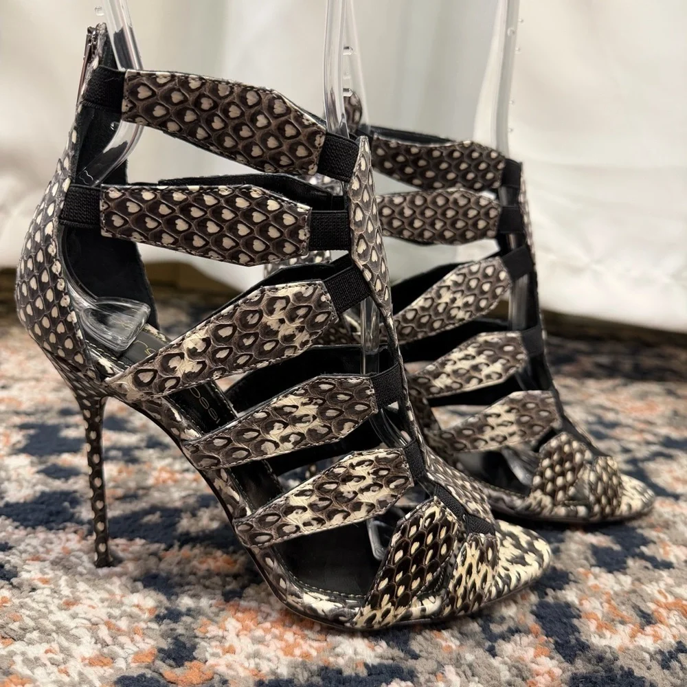 NWOT Sergio Rossi ‘Meccano Elaphe’ Cutout Heeled Sandals in Cream & Gray Snake 5